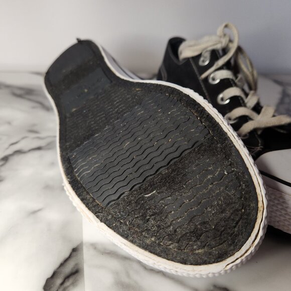 AIR WALK WOMENS WHITE & DENIM BLACK FLAT SNEAKERS SIZE 8 LOAFERS - Picture 6 of 12